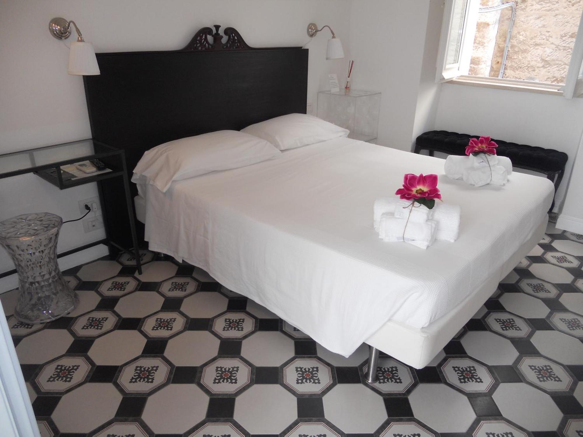 Arco' B&B Trani Cattedrale Δωμάτιο φωτογραφία
